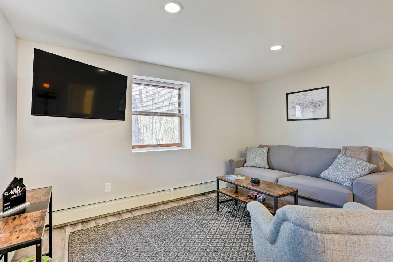 Charming Beacon Apt With Fire Pit Near Hiking! Exteriör bild